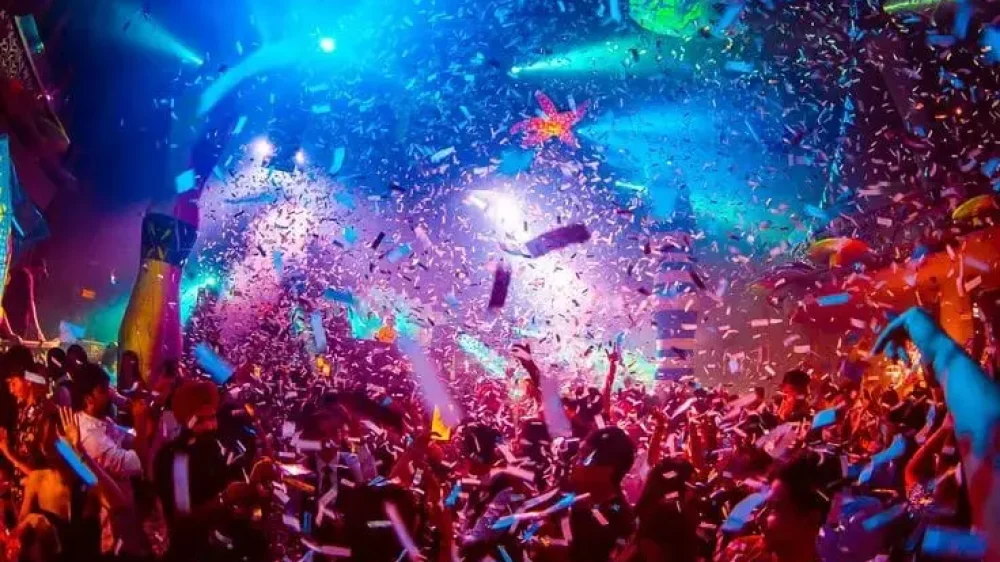 Managing loud crowds at music bingo events